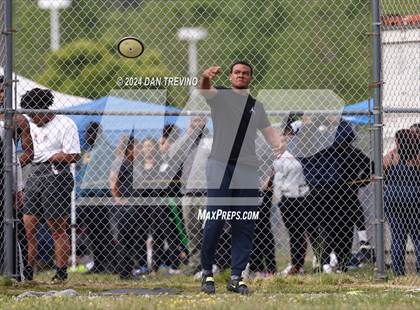 Thumbnail 2 in Southeastern District Meet #2 (Pole Vault/Discus) photogallery.