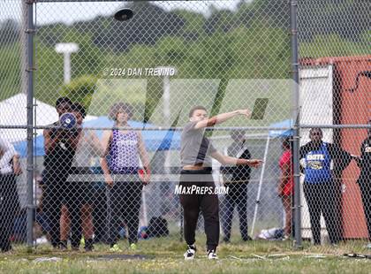 Thumbnail 2 in Southeastern District Meet #2 (Pole Vault/Discus) photogallery.