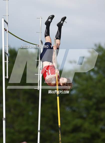 Thumbnail 1 in Southeastern District Meet #2 (Pole Vault/Discus) photogallery.