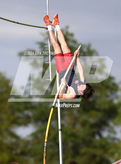Thumbnail 1 in Southeastern District Meet #2 (Pole Vault/Discus) photogallery.