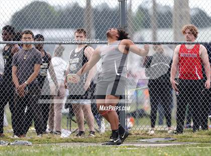 Thumbnail 3 in Southeastern District Meet #2 (Pole Vault/Discus) photogallery.