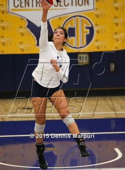 Thumbnail 1 in Liberty vs. Clovis East (CIF Central Section D1 Final) photogallery.