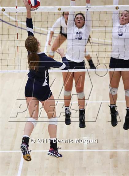 Thumbnail 3 in Liberty vs. Clovis East (CIF Central Section D1 Final) photogallery.