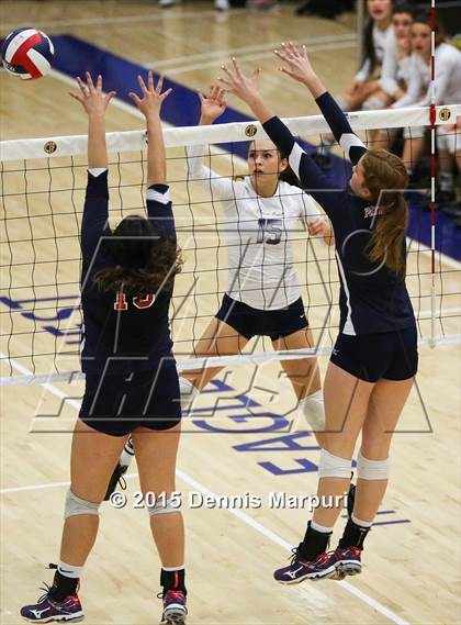 Thumbnail 1 in Liberty vs. Clovis East (CIF Central Section D1 Final) photogallery.