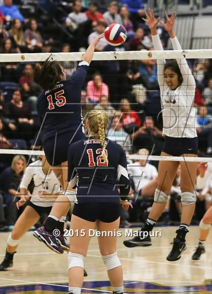 Thumbnail 2 in Liberty vs. Clovis East (CIF Central Section D1 Final) photogallery.