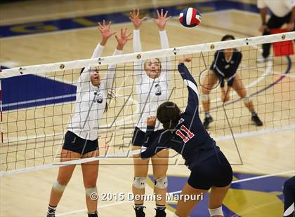 Thumbnail 3 in Liberty vs. Clovis East (CIF Central Section D1 Final) photogallery.