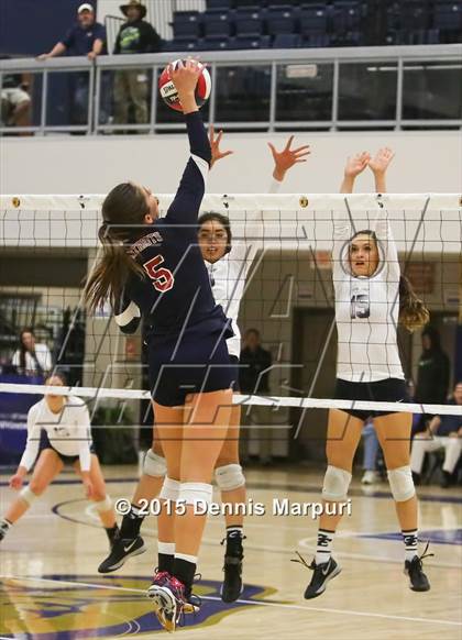 Thumbnail 3 in Liberty vs. Clovis East (CIF Central Section D1 Final) photogallery.