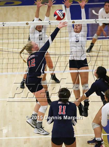 Thumbnail 3 in Liberty vs. Clovis East (CIF Central Section D1 Final) photogallery.