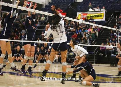 Thumbnail 1 in Liberty vs. Clovis East (CIF Central Section D1 Final) photogallery.