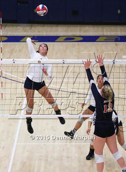 Thumbnail 1 in Liberty vs. Clovis East (CIF Central Section D1 Final) photogallery.