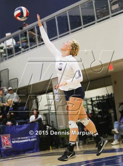 Thumbnail 1 in Liberty vs. Clovis East (CIF Central Section D1 Final) photogallery.