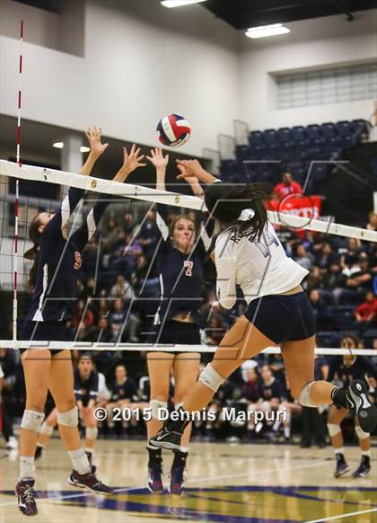 Thumbnail 1 in Liberty vs. Clovis East (CIF Central Section D1 Final) photogallery.