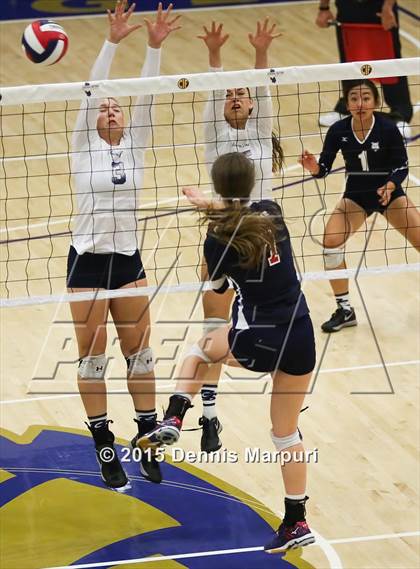Thumbnail 1 in Liberty vs. Clovis East (CIF Central Section D1 Final) photogallery.
