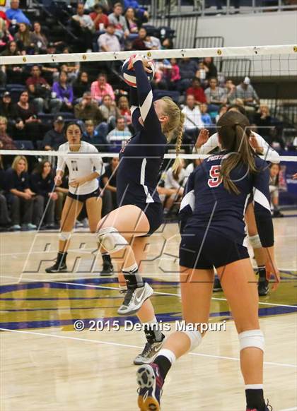 Thumbnail 3 in Liberty vs. Clovis East (CIF Central Section D1 Final) photogallery.