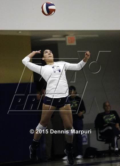 Thumbnail 3 in Liberty vs. Clovis East (CIF Central Section D1 Final) photogallery.