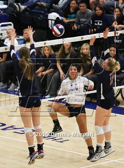 Thumbnail 1 in Liberty vs. Clovis East (CIF Central Section D1 Final) photogallery.