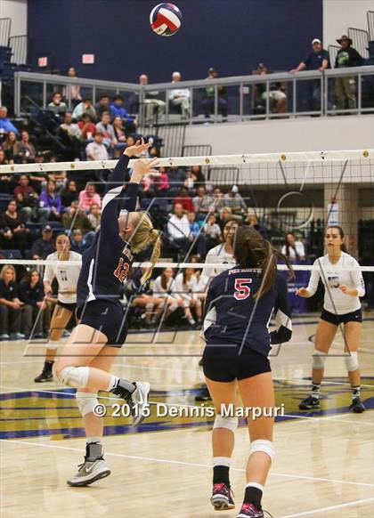 Thumbnail 1 in Liberty vs. Clovis East (CIF Central Section D1 Final) photogallery.