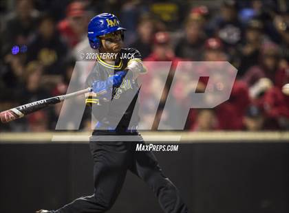 Thumbnail 3 in La Mirada vs. Orange Lutheran photogallery.