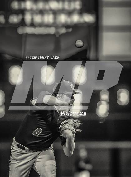 Thumbnail 1 in La Mirada vs. Orange Lutheran photogallery.