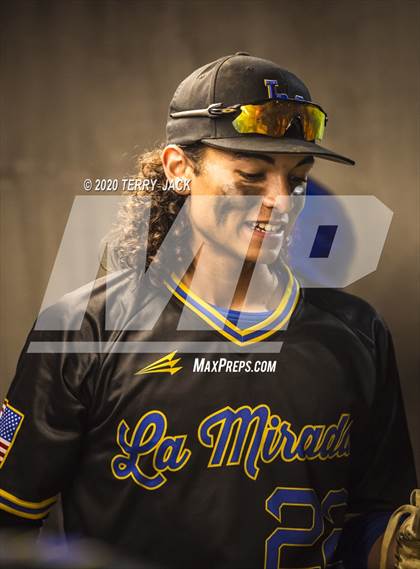 Thumbnail 2 in La Mirada vs. Orange Lutheran photogallery.