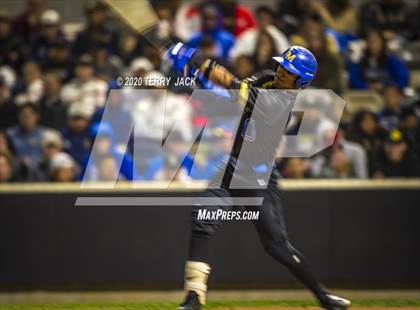 Thumbnail 3 in La Mirada vs. Orange Lutheran photogallery.