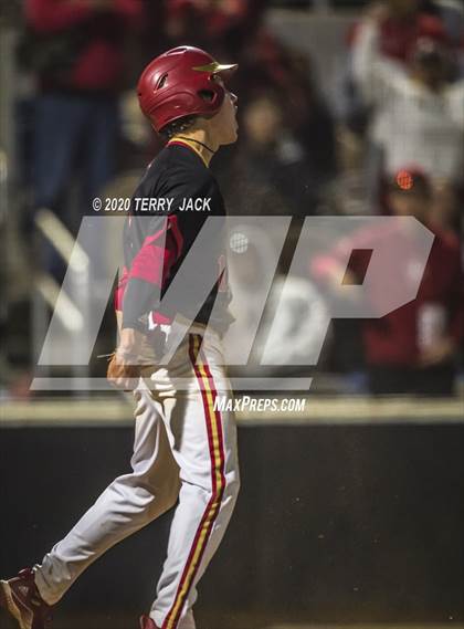 Thumbnail 2 in La Mirada vs. Orange Lutheran photogallery.