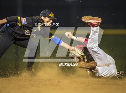 Thumbnail 1 in La Mirada vs. Orange Lutheran photogallery.