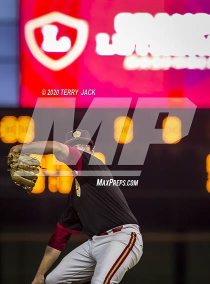 Thumbnail 3 in La Mirada vs. Orange Lutheran photogallery.