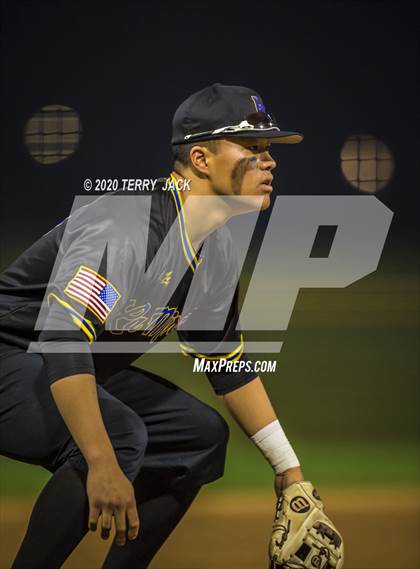 Thumbnail 1 in La Mirada vs. Orange Lutheran photogallery.