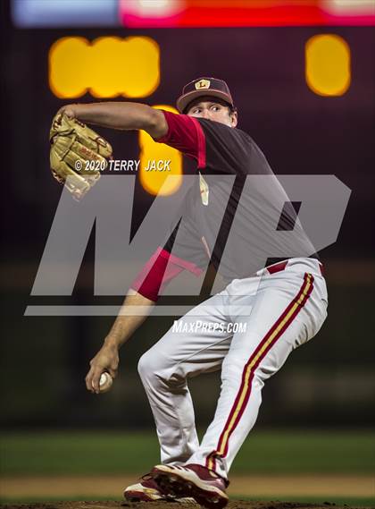 Thumbnail 2 in La Mirada vs. Orange Lutheran photogallery.