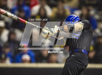 Thumbnail 2 in La Mirada vs. Orange Lutheran photogallery.