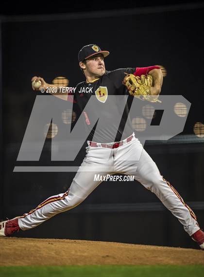 Thumbnail 3 in La Mirada vs. Orange Lutheran photogallery.