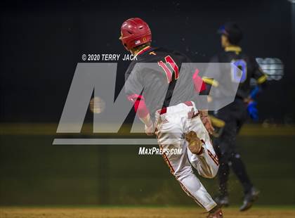 Thumbnail 1 in La Mirada vs. Orange Lutheran photogallery.