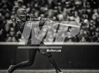 Thumbnail 1 in La Mirada vs. Orange Lutheran photogallery.