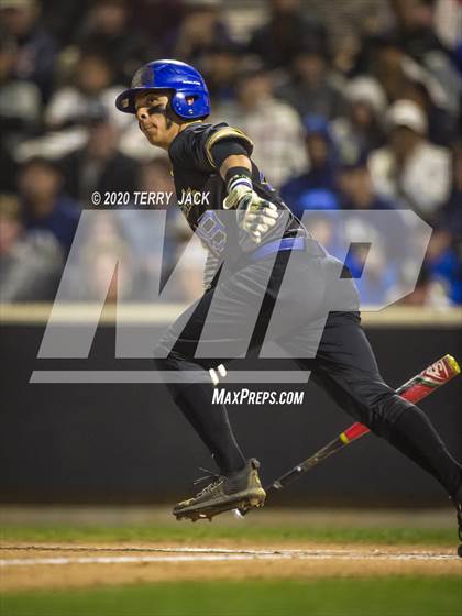 Thumbnail 3 in La Mirada vs. Orange Lutheran photogallery.