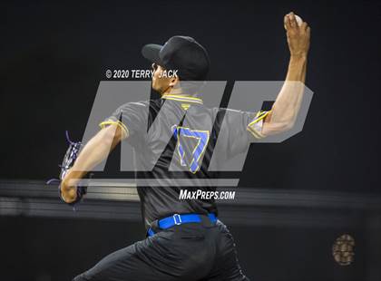 Thumbnail 2 in La Mirada vs. Orange Lutheran photogallery.