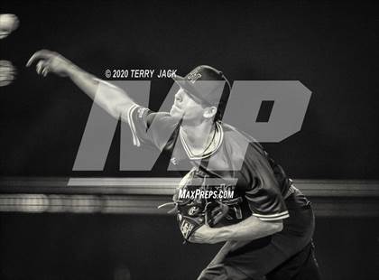 Thumbnail 1 in La Mirada vs. Orange Lutheran photogallery.