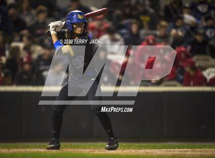 Thumbnail 1 in La Mirada vs. Orange Lutheran photogallery.