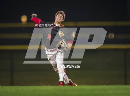 Thumbnail 2 in La Mirada vs. Orange Lutheran photogallery.