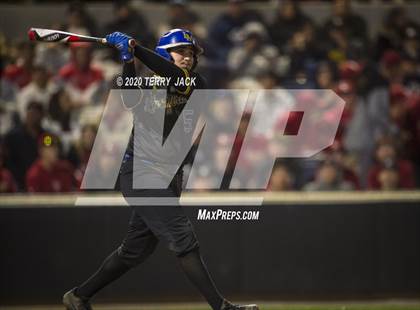 Thumbnail 2 in La Mirada vs. Orange Lutheran photogallery.