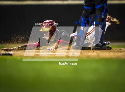 Thumbnail 3 in La Mirada vs. Orange Lutheran photogallery.