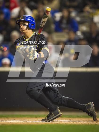 Thumbnail 1 in La Mirada vs. Orange Lutheran photogallery.