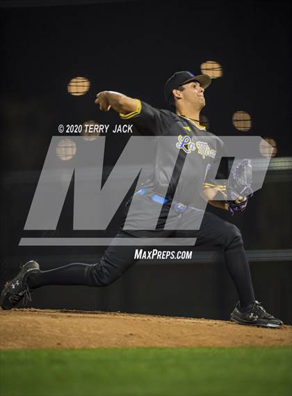 Thumbnail 2 in La Mirada vs. Orange Lutheran photogallery.