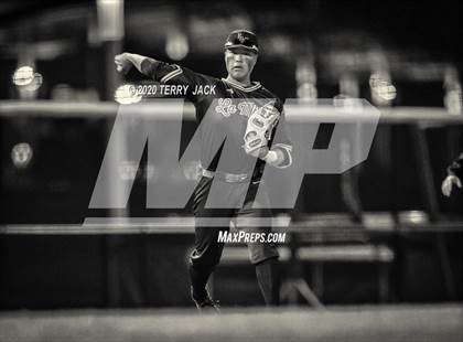 Thumbnail 2 in La Mirada vs. Orange Lutheran photogallery.