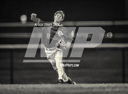 Thumbnail 2 in La Mirada vs. Orange Lutheran photogallery.