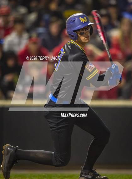 Thumbnail 3 in La Mirada vs. Orange Lutheran photogallery.