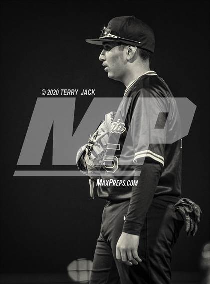 Thumbnail 3 in La Mirada vs. Orange Lutheran photogallery.