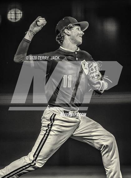 Thumbnail 3 in La Mirada vs. Orange Lutheran photogallery.