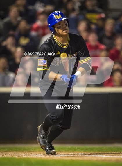 Thumbnail 3 in La Mirada vs. Orange Lutheran photogallery.
