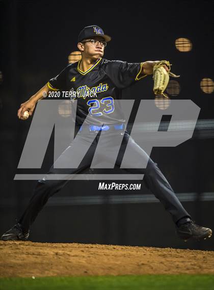 Thumbnail 2 in La Mirada vs. Orange Lutheran photogallery.